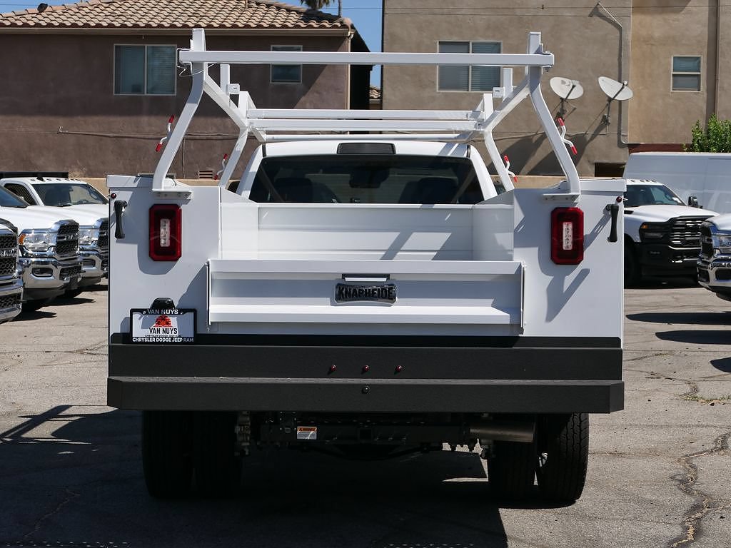 New 2025 RAM 5500 Tradesman AWD/4WD image 3
