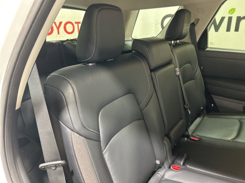Used 2023 Nissan Pathfinder SL image 19