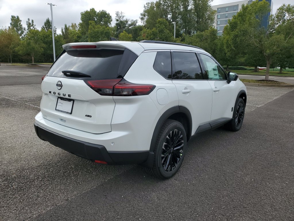 New 2026 Nissan Rogue Dark Armor AWD/4WD image 4