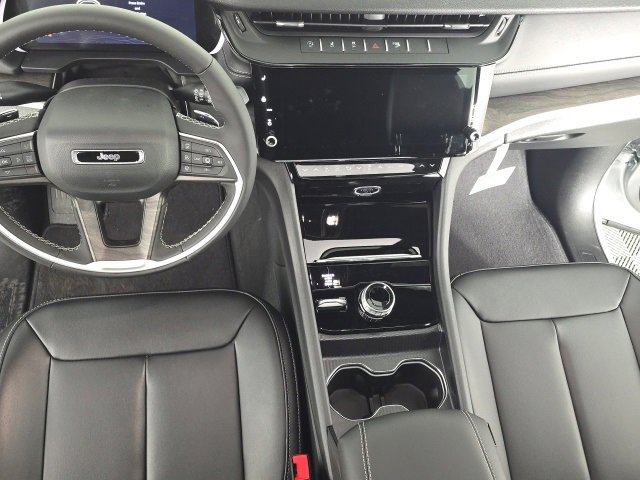 New 2026 Jeep Grand Cherokee Limited image 6