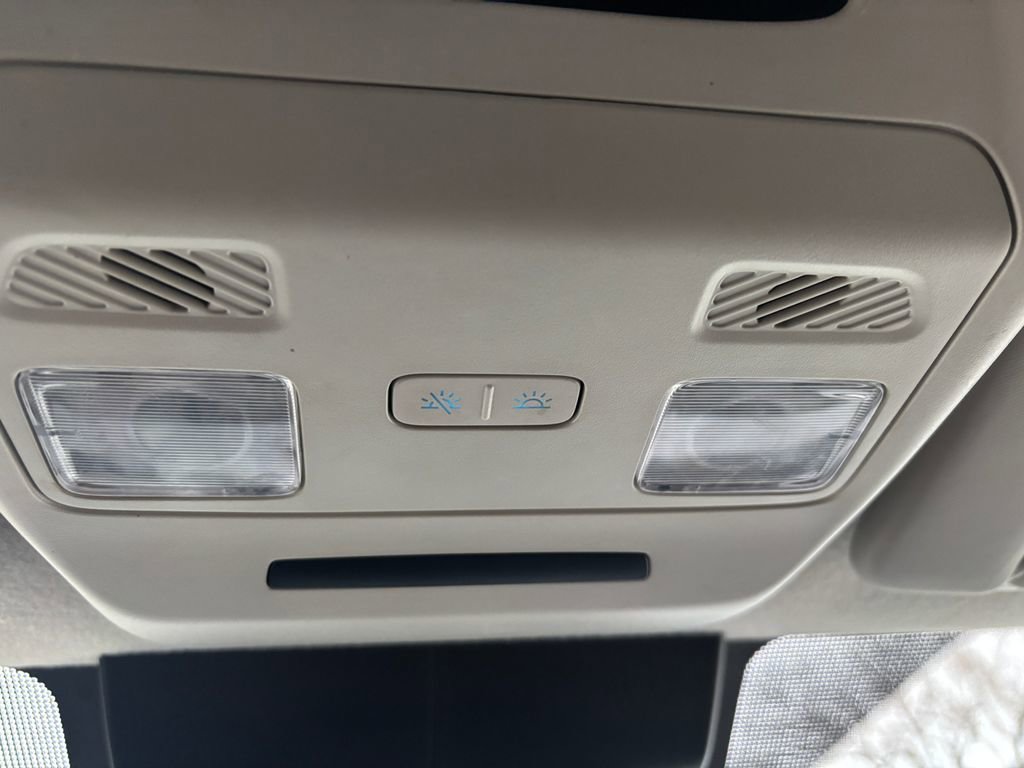 Used 2021 Ford Transit 350 XLT image 32