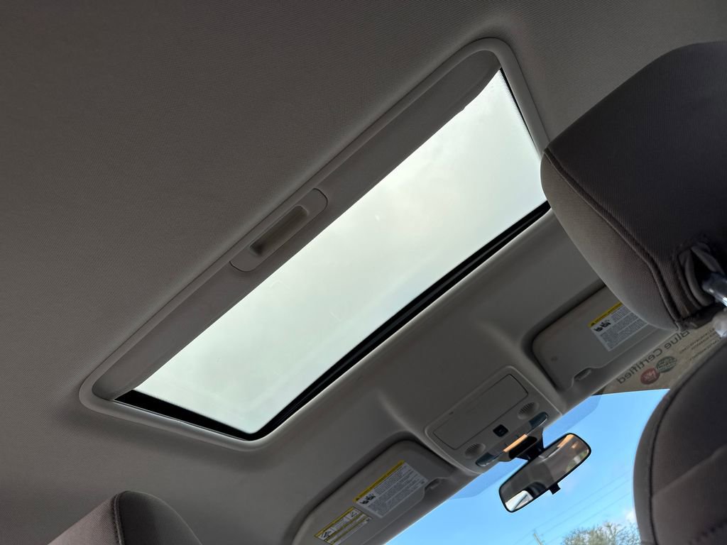 Used 2018 Ford EcoSport SE w/ SE Convenience Package image 5