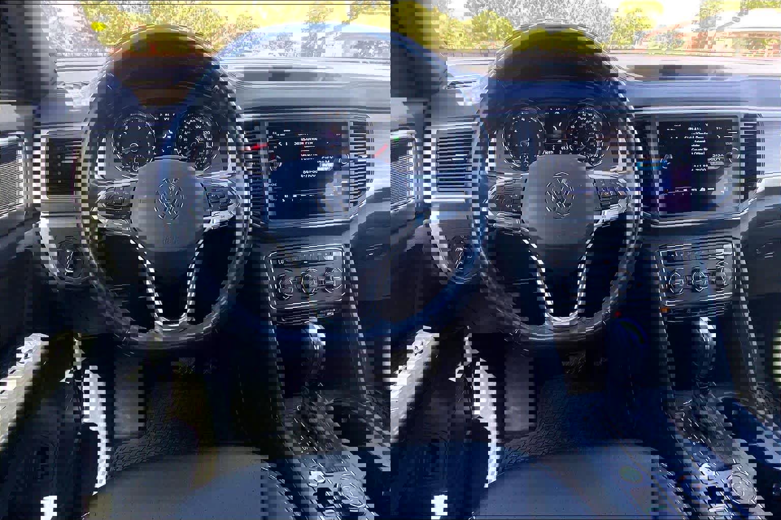 Used 2020 Volkswagen Atlas Cross Sport SE AWD/4WD image 6