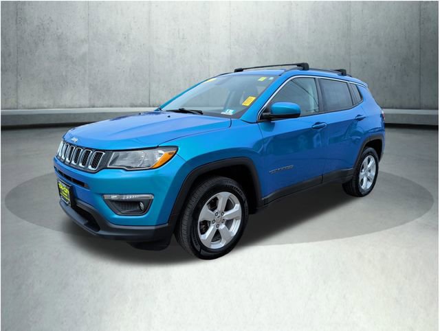 Used 2017 Jeep Compass Latitude image 1
