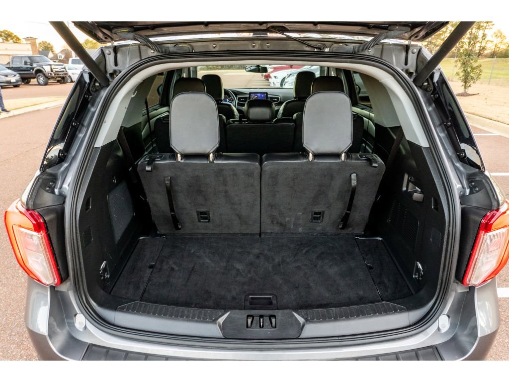 Used 2024 Ford Explorer Limited image 15