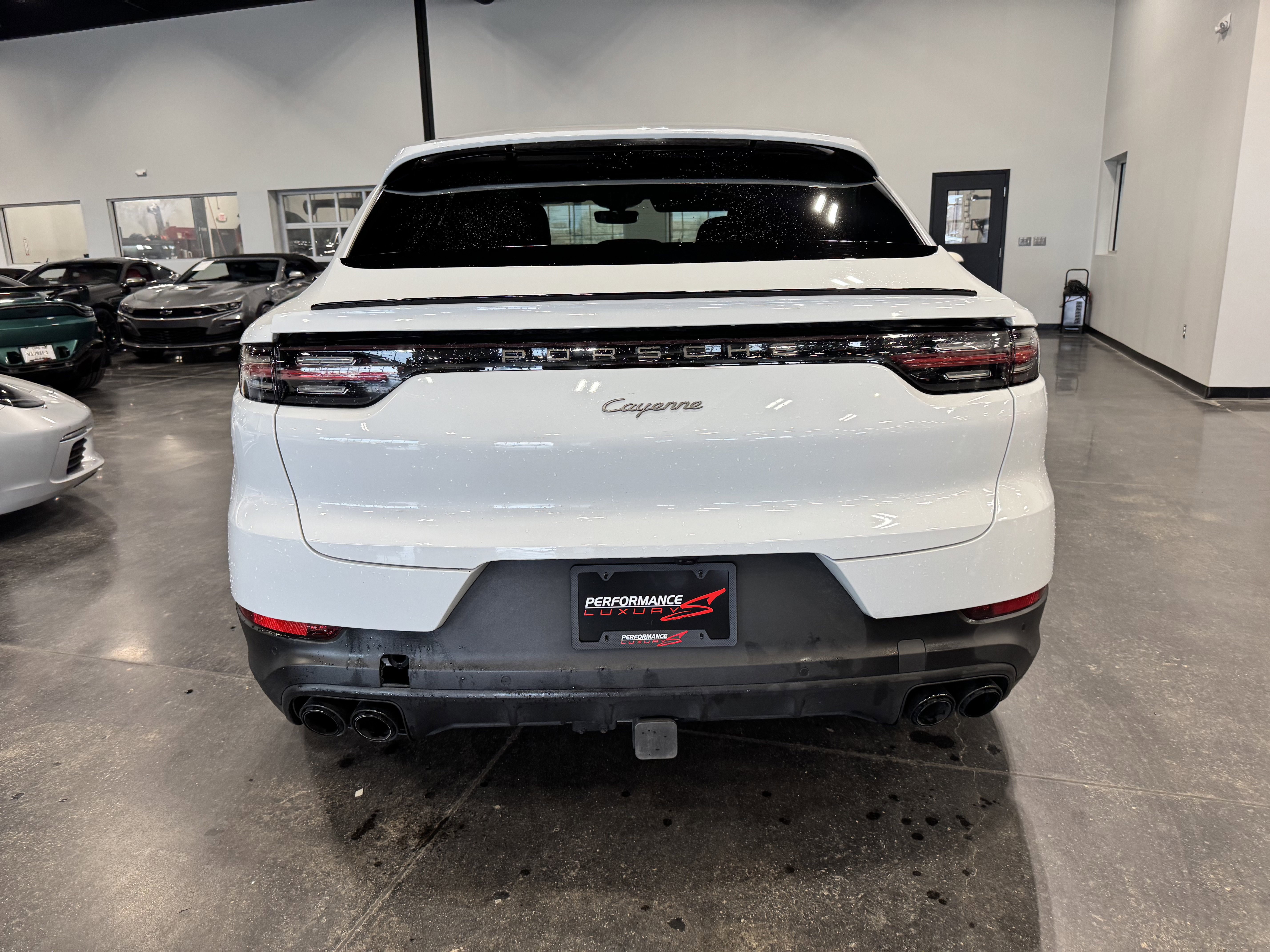Used 2022 Porsche Cayenne Coupe image 4