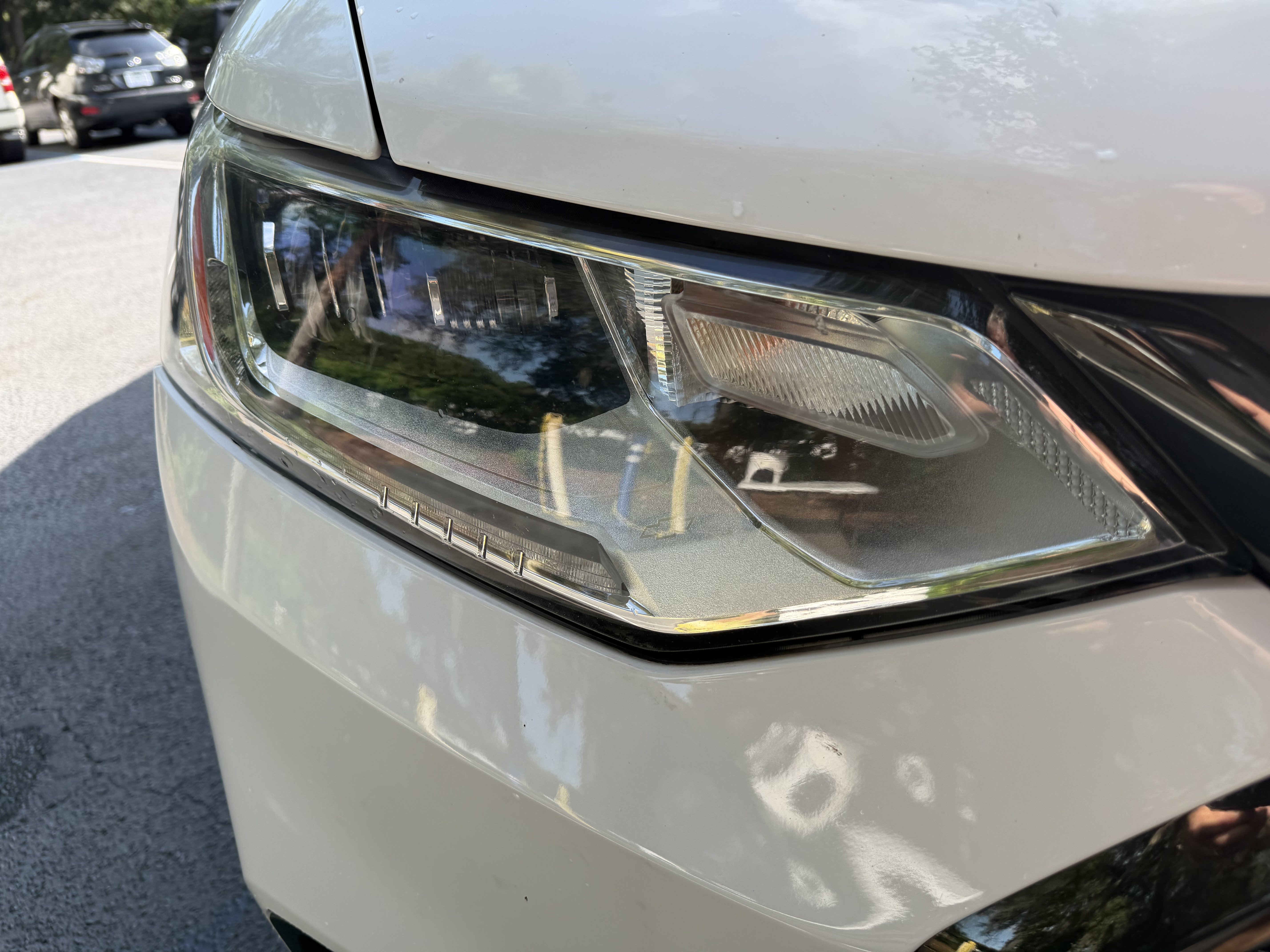 Used 2018 Chevrolet Traverse Premier w/ Redline Edition FWD image 12