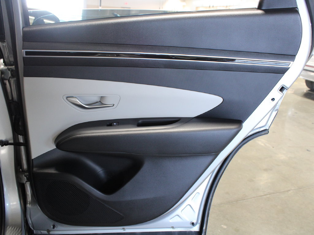 Used 2024 Hyundai Tucson SE FWD image 31