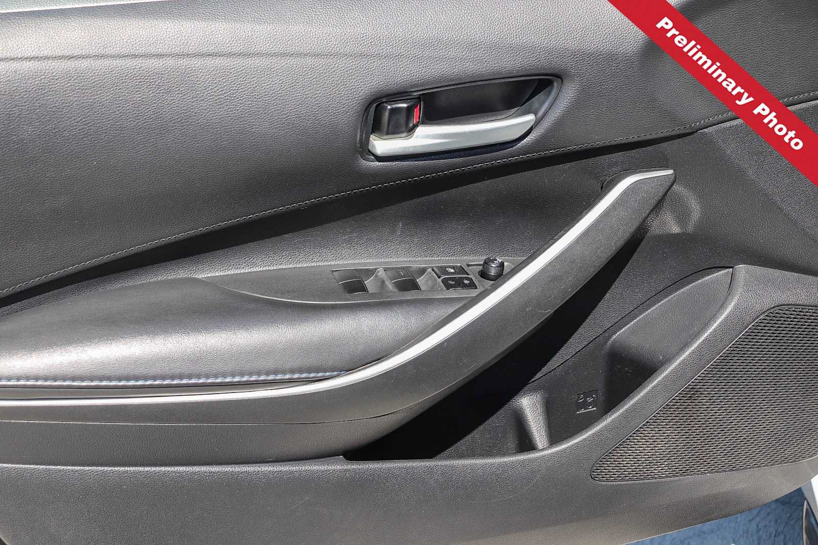 Used 2020 Toyota Corolla SE w/ Carpet Mat Package (TMS) FWD image 16