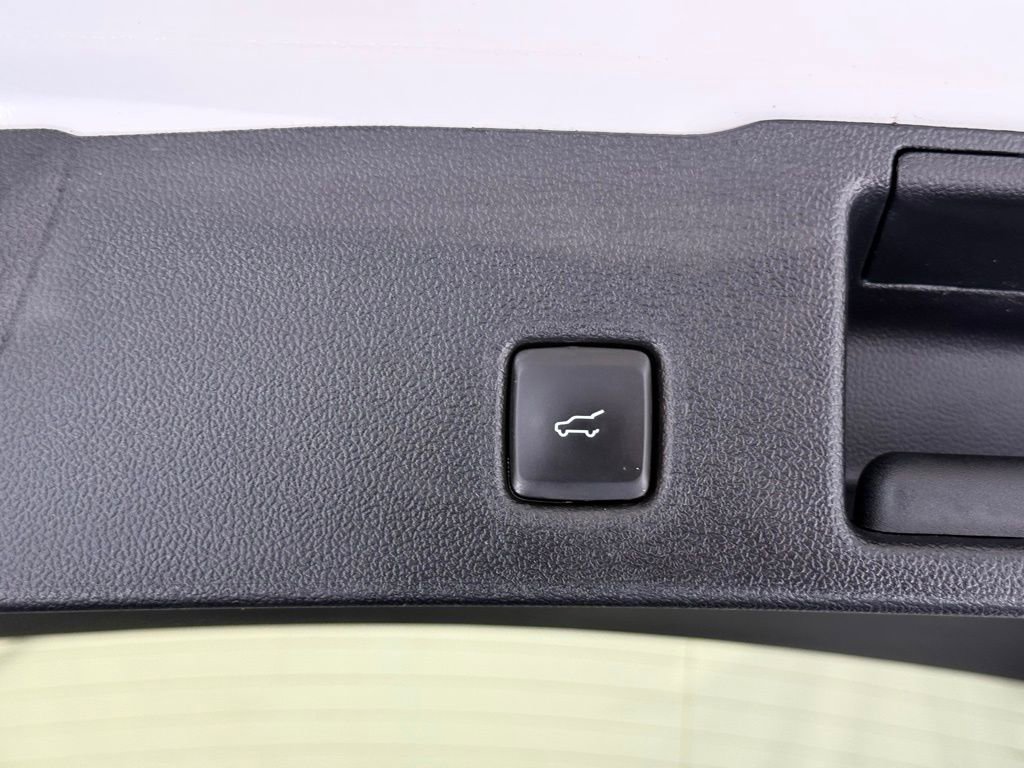 Used 2021 Ford Escape Titanium w/ Titanium Elite Package image 5