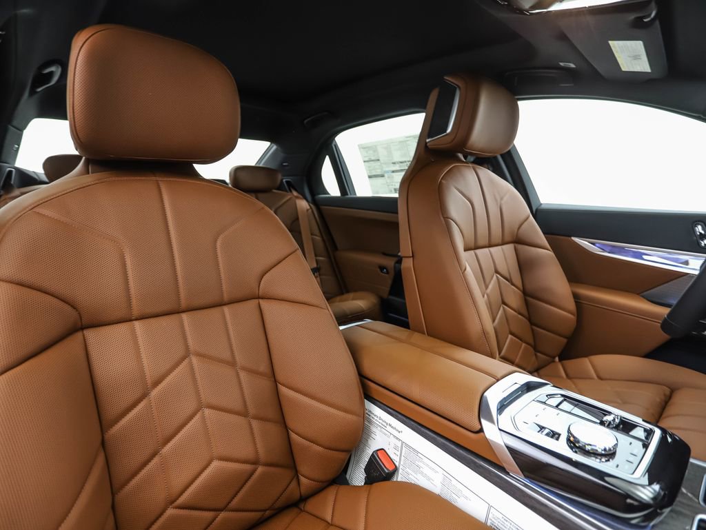 New 2026 BMW 740i xDrive image 33