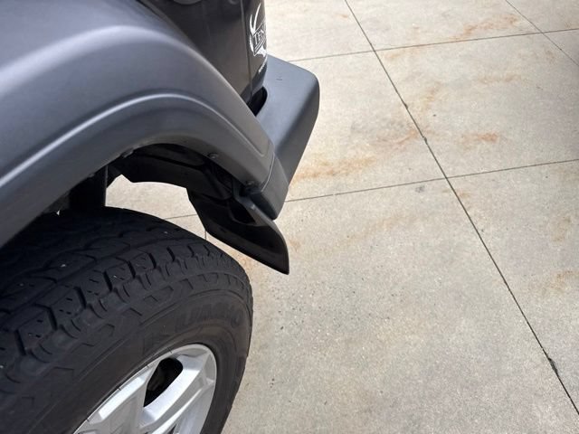Used 2018 Jeep Wrangler Sport AWD/4WD image 30