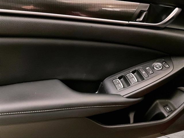 Used 2018 Honda Accord Sport image 22