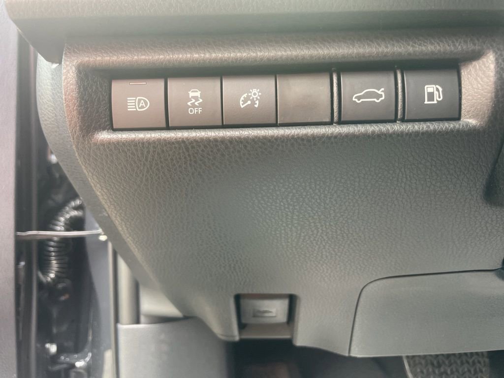 New 2026 Toyota Camry LE w/ Convenience Package FWD image 17