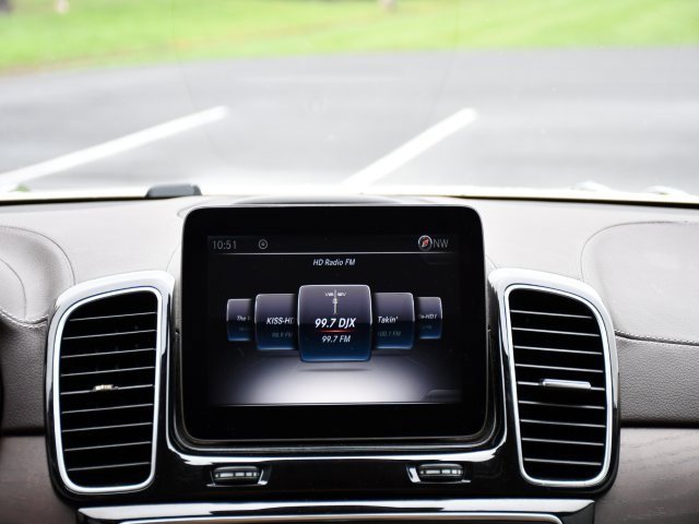 Used 2017 Mercedes-Benz GLS 550 4MATIC image 25