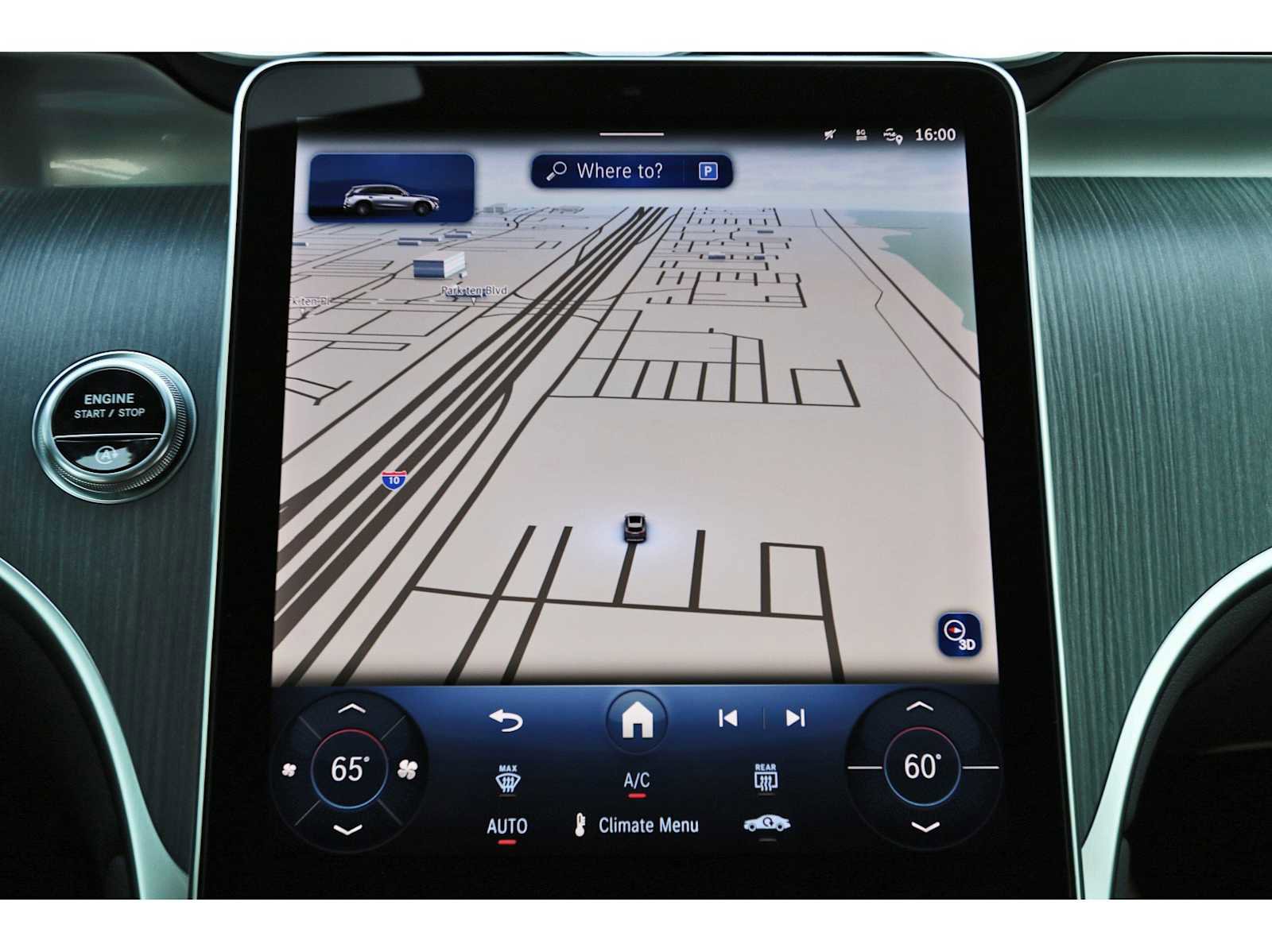 Used 2025 Mercedes-Benz GLC 300 image 24