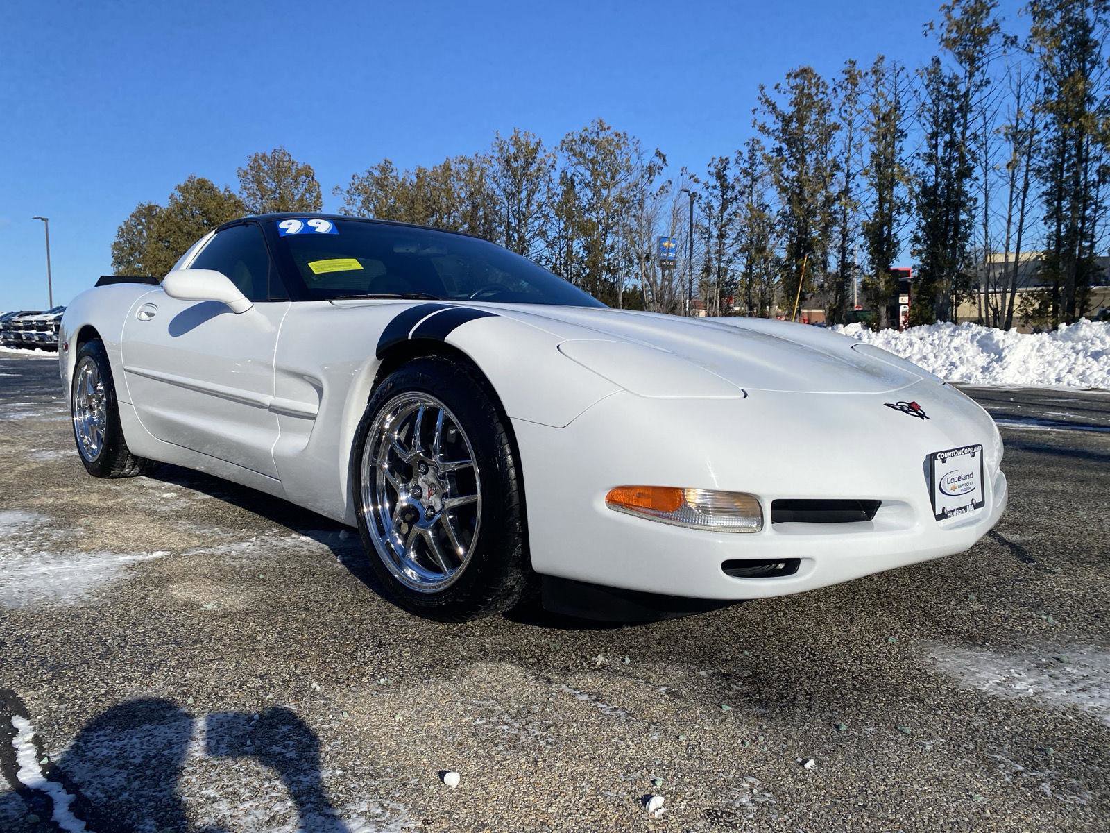 Used 1999 Chevrolet Corvette Coupe w/ Memory Pkg
