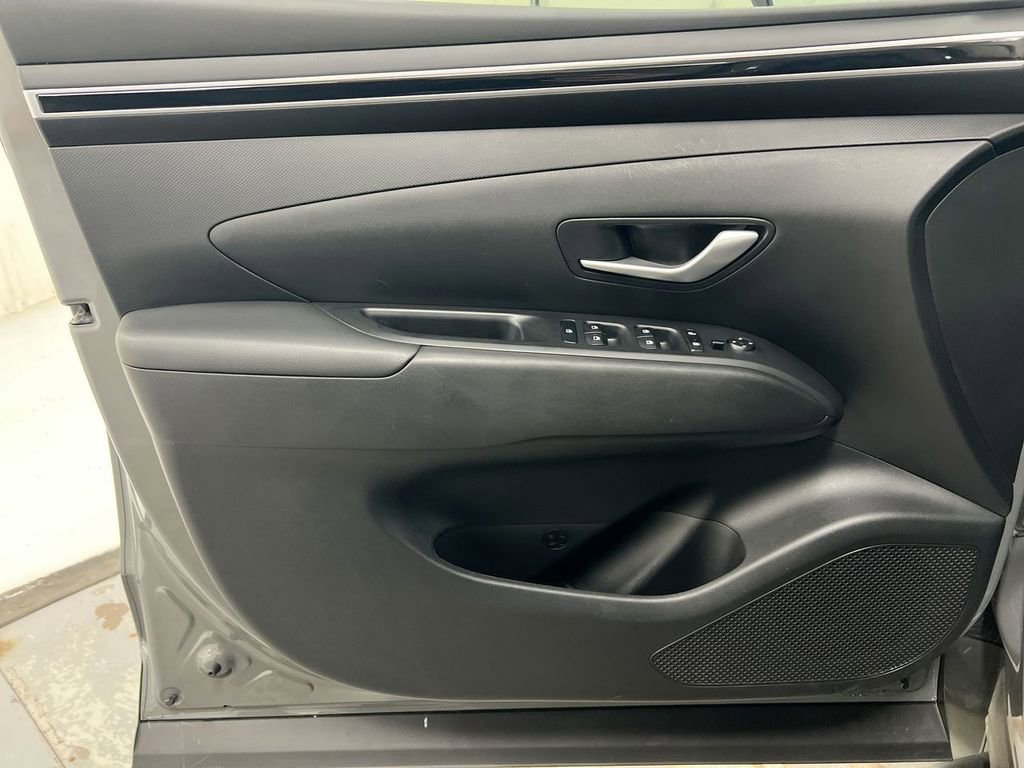 Used 2022 Hyundai Santa Cruz SEL Premium image 21