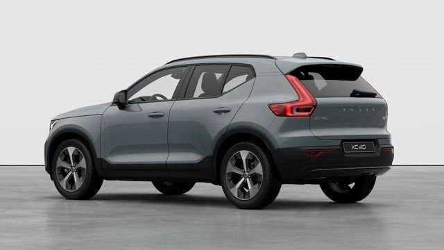 New 2026 Volvo XC40 B5 Plus w/ Protection Package Premier image 3