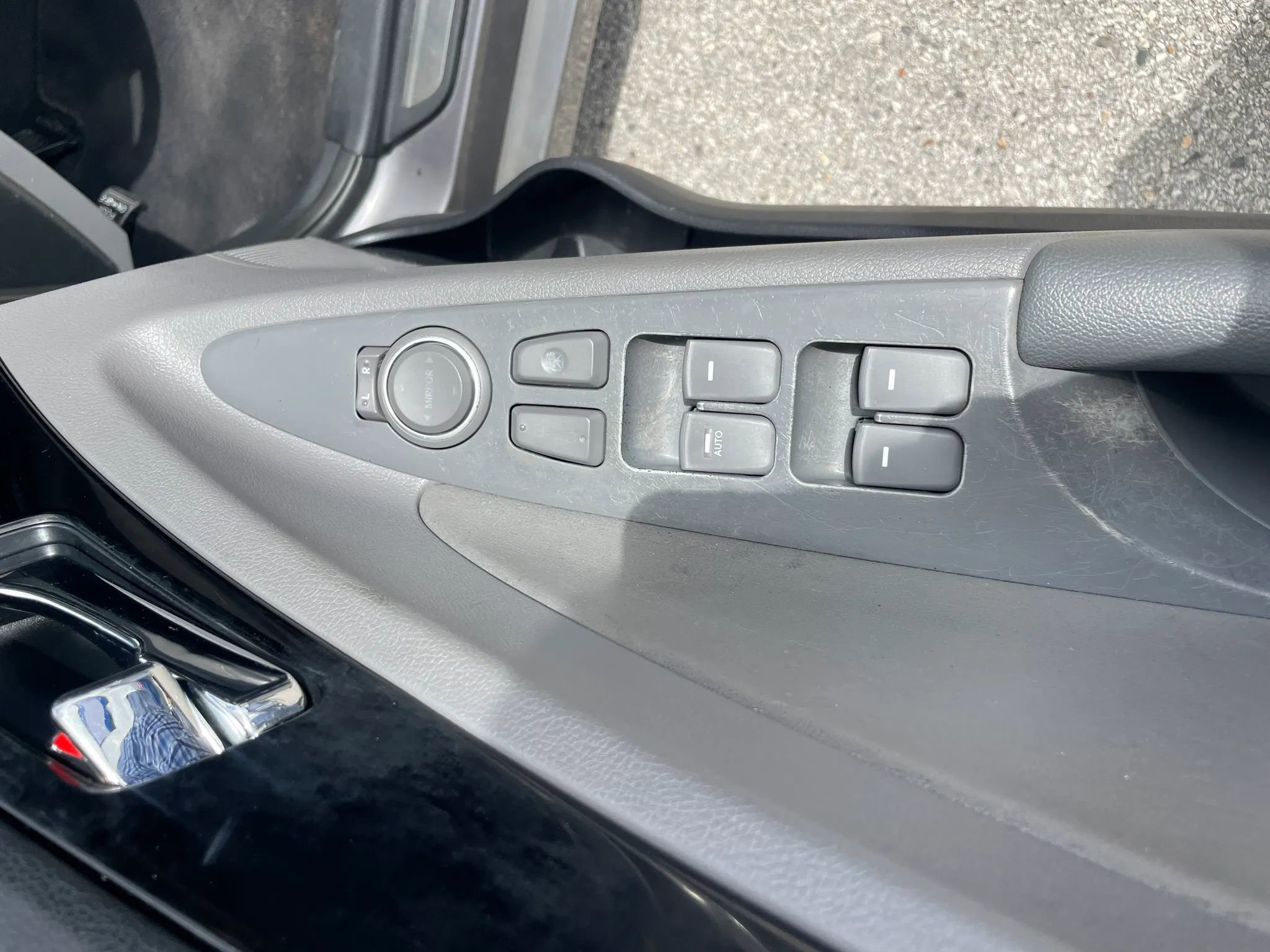Used 2011 Hyundai Sonata Limited FWD image 16
