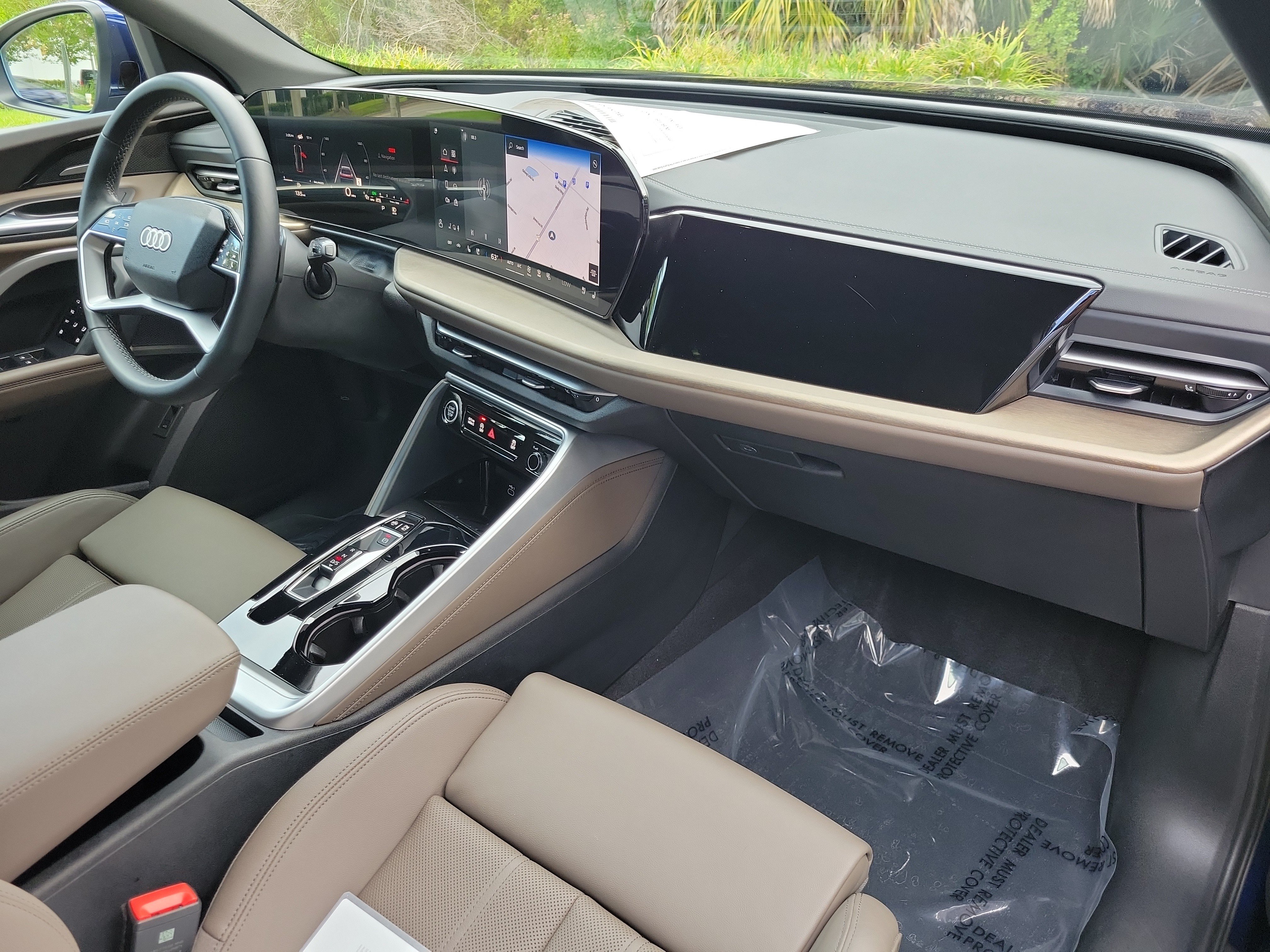 Used 2025 Audi Q5 Premium Plus w/ Premium Plus AWD/4WD image 12