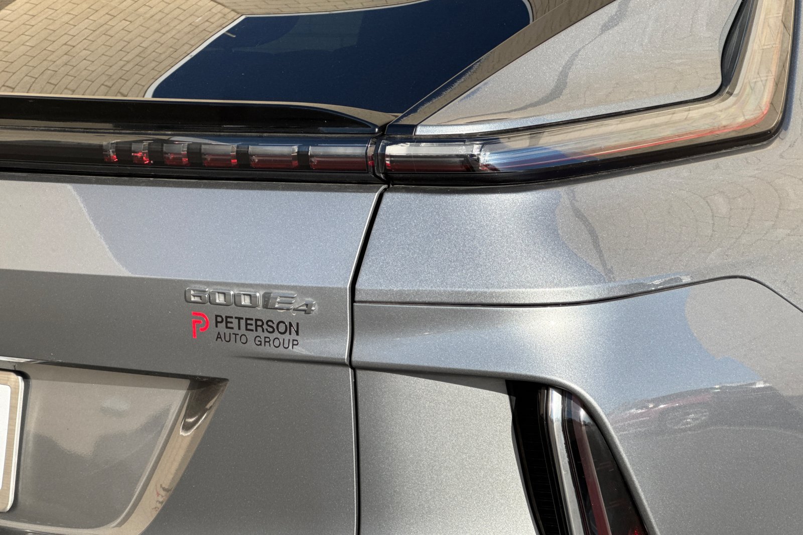 Used 2024 Cadillac Lyriq Luxury AWD/4WD image 32