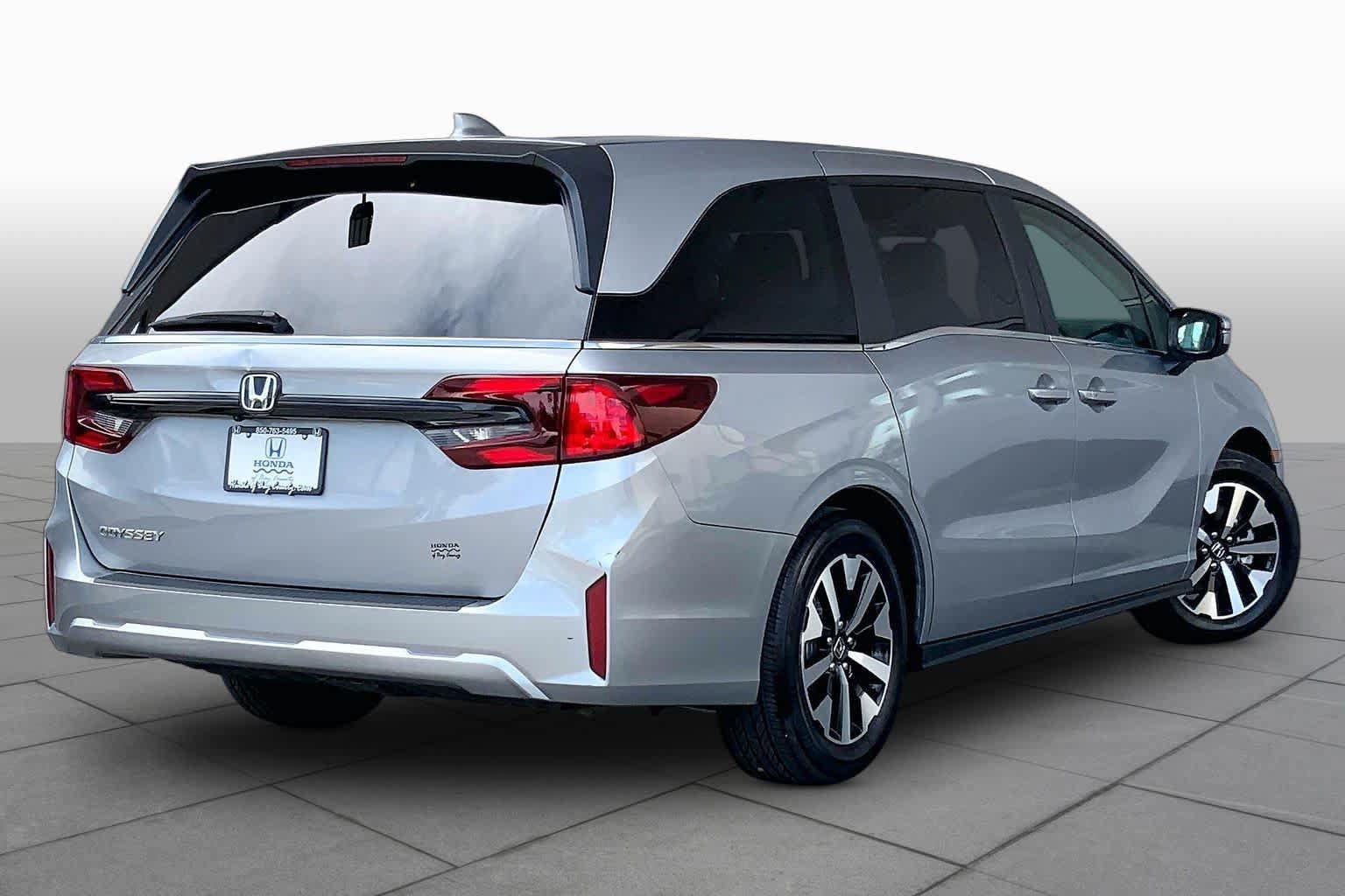 Used 2025 Honda Odyssey EX-L image 13