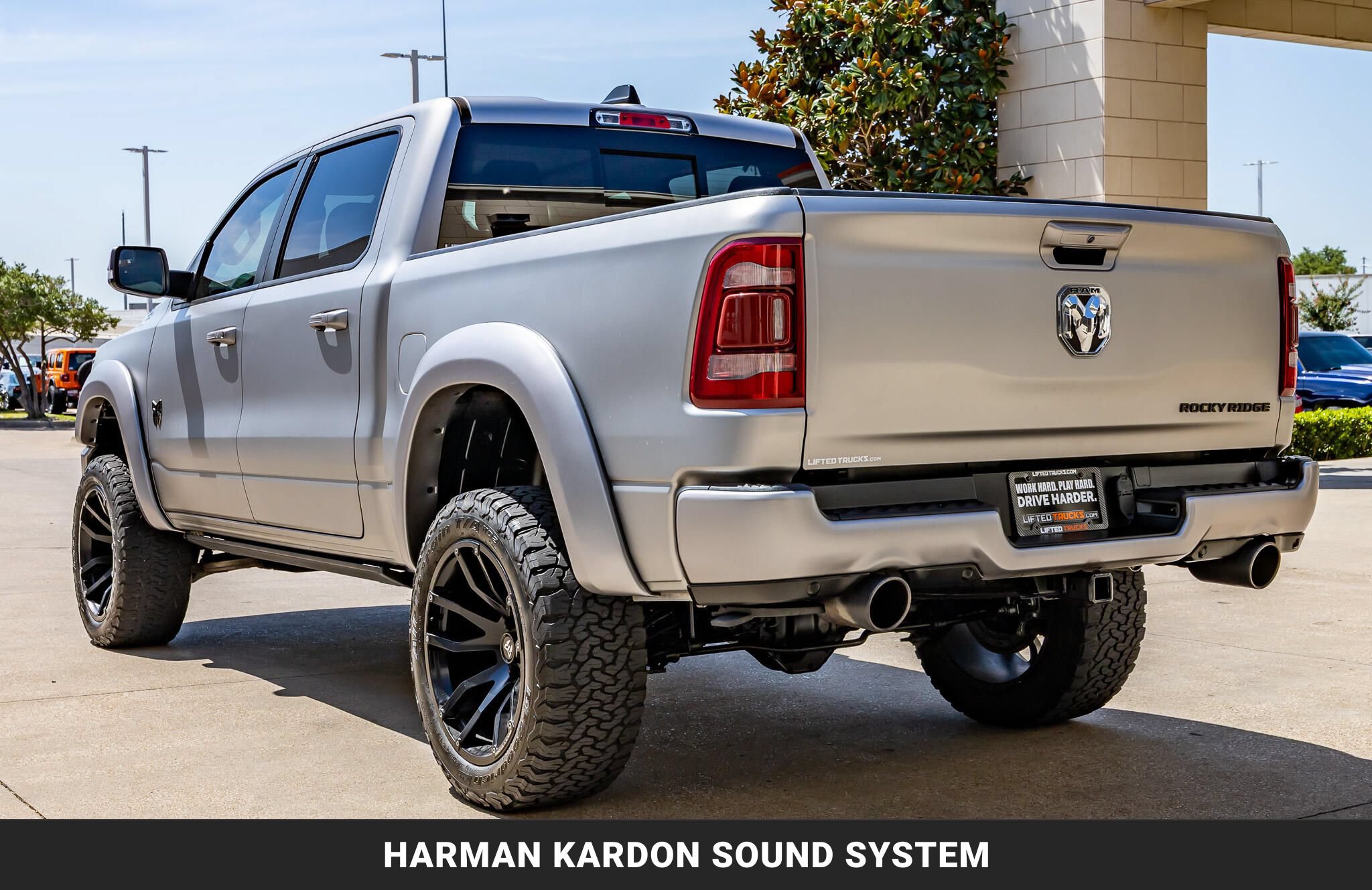 Used 2022 RAM 1500 Laramie AWD/4WD image 6