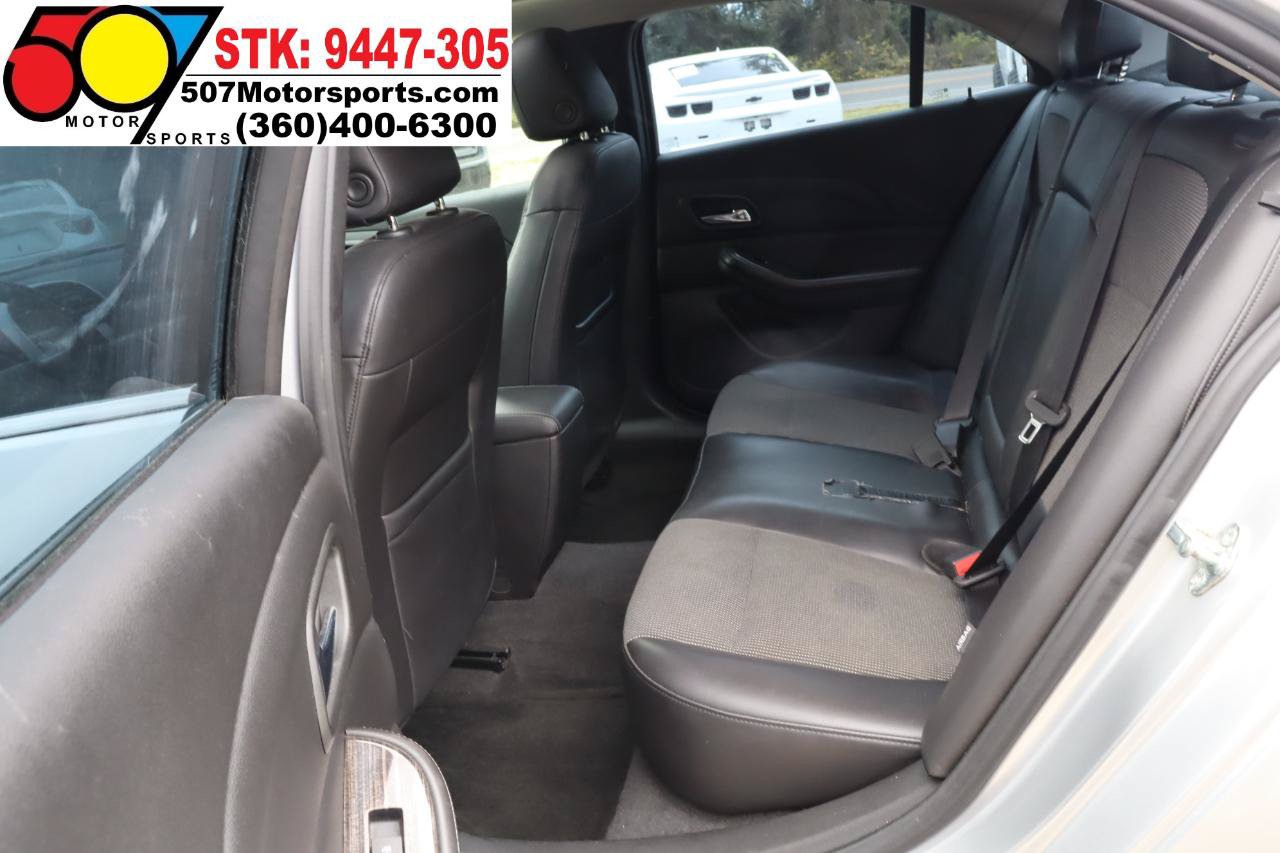 Used 2016 Chevrolet Malibu LT w/ Sun And Convenience Package FWD image 13