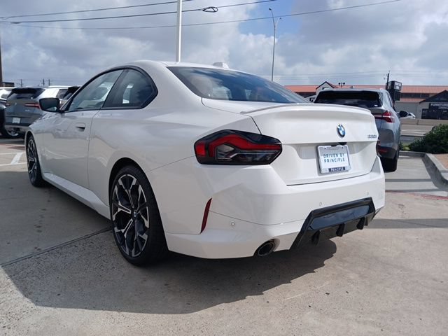New 2025 BMW 230i Coupe w/ M Sport Package RWD image 7