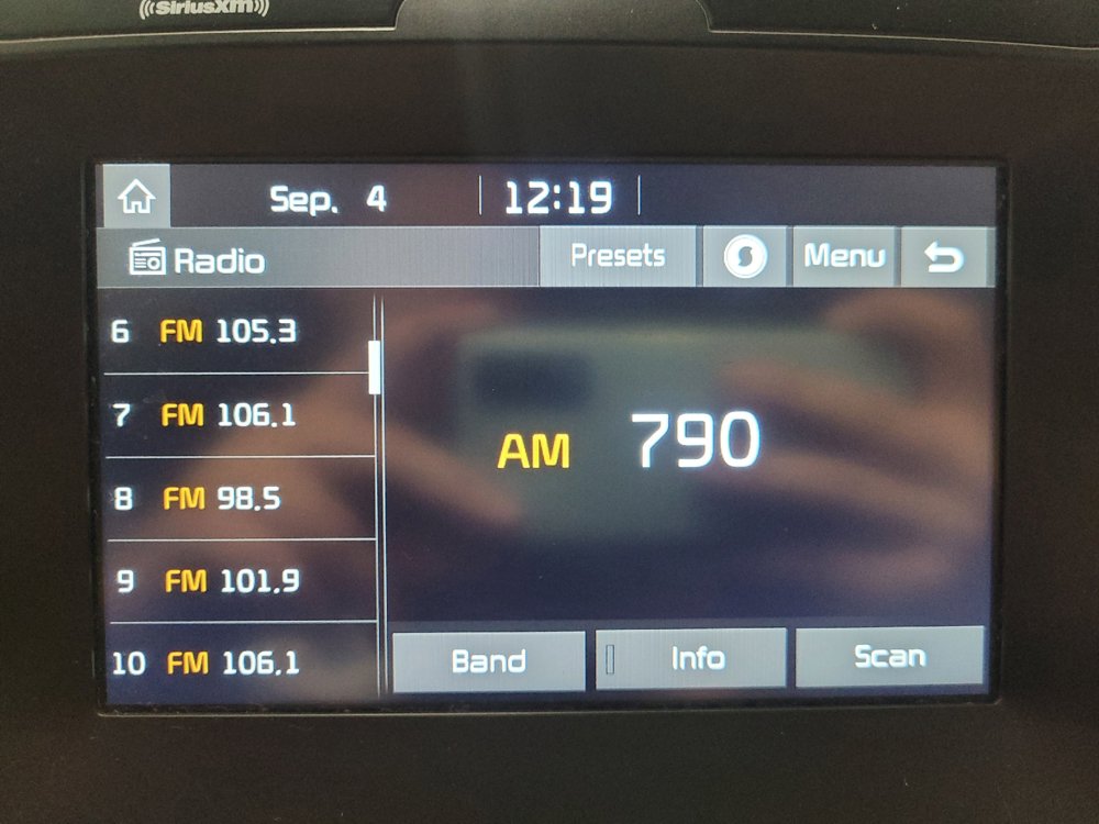 Used 2018 Kia Soul + FWD image 25