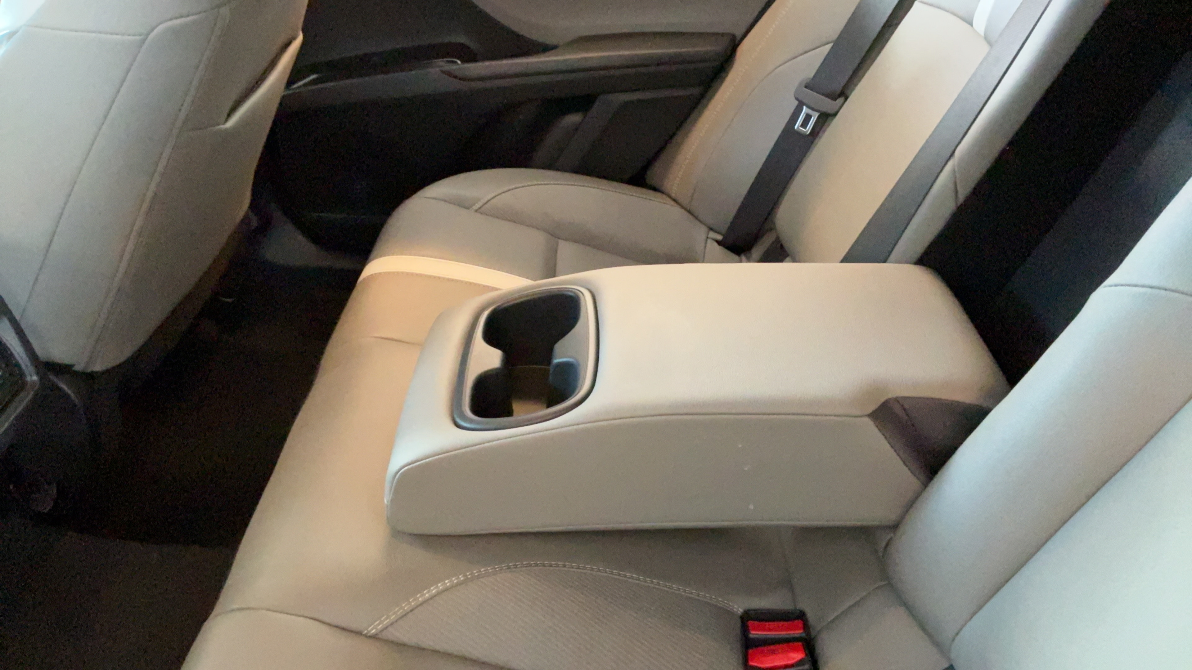 Used 2025 Toyota Camry SE w/ Convenience Package FWD image 29