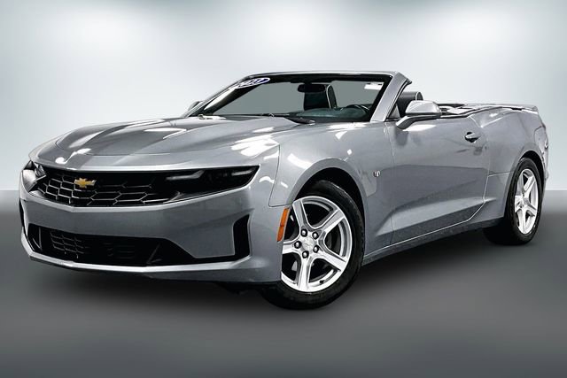 Used 2023 Chevrolet Camaro LT RWD image 3
