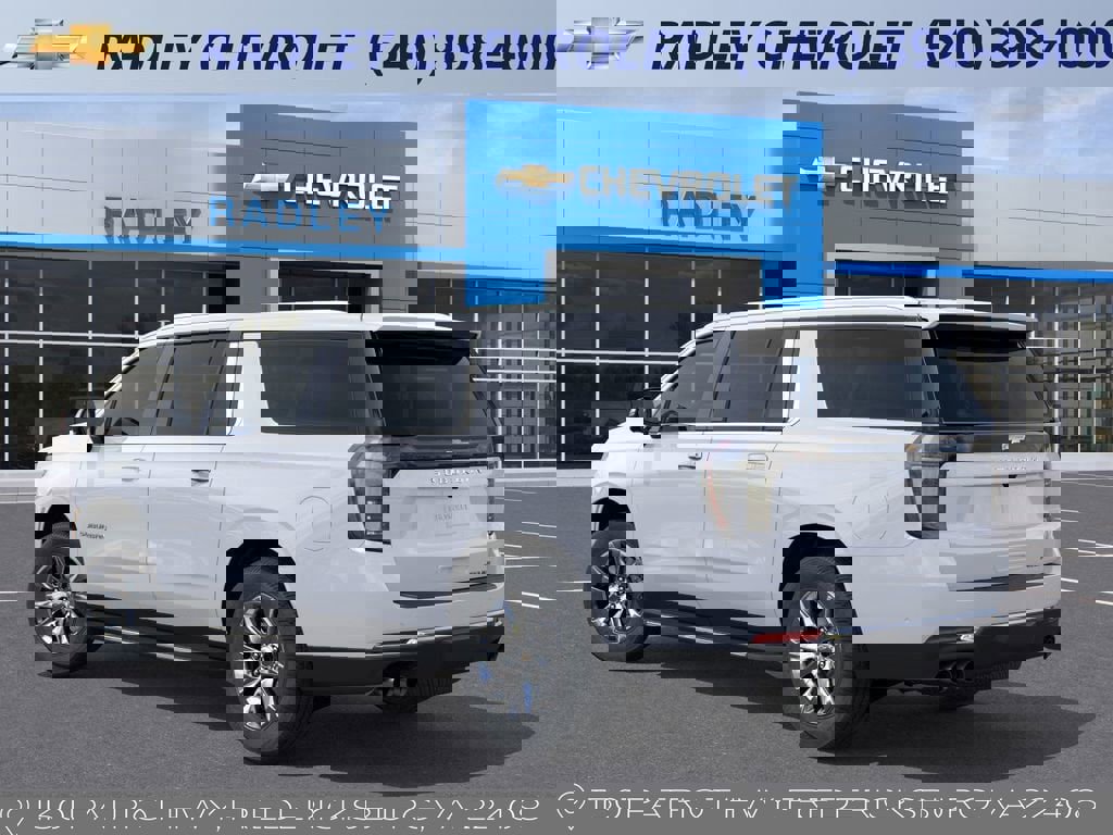 New 2026 Chevrolet Suburban Premier image 3