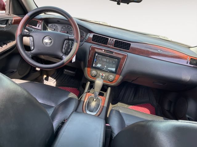 Used 2008 Chevrolet Impala LT w/ Luxury Edition Package FWD image 10