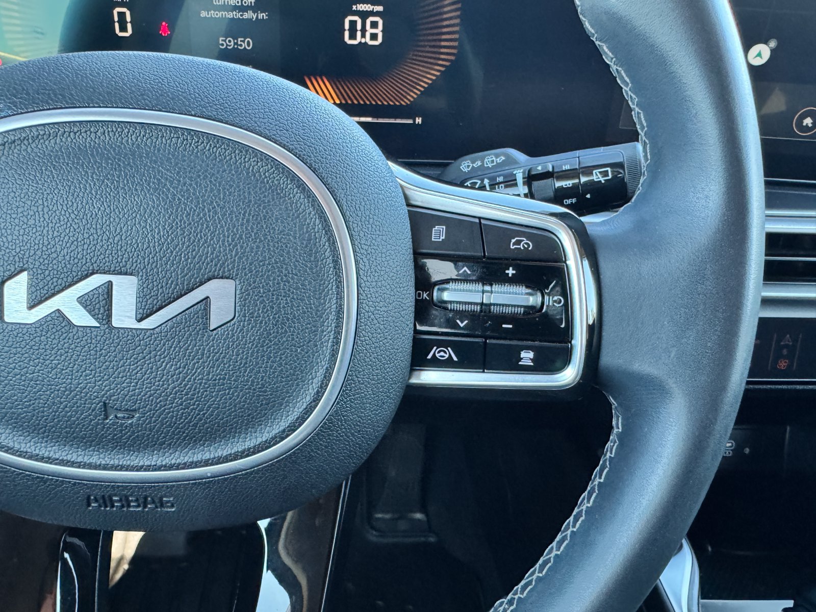Used 2025 Kia Sorento S w/ Panoramic Sunroof Package FWD image 17