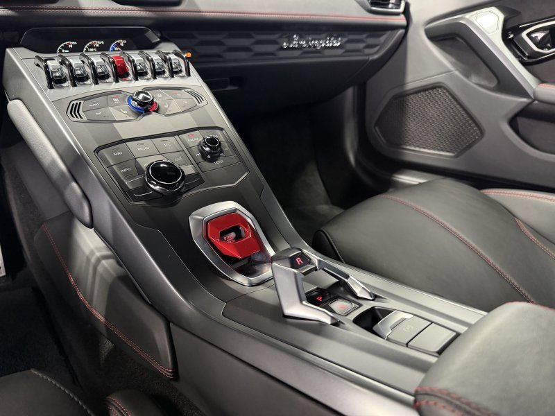 Used 2018 Lamborghini Huracan LP 580-2 RWD image 13