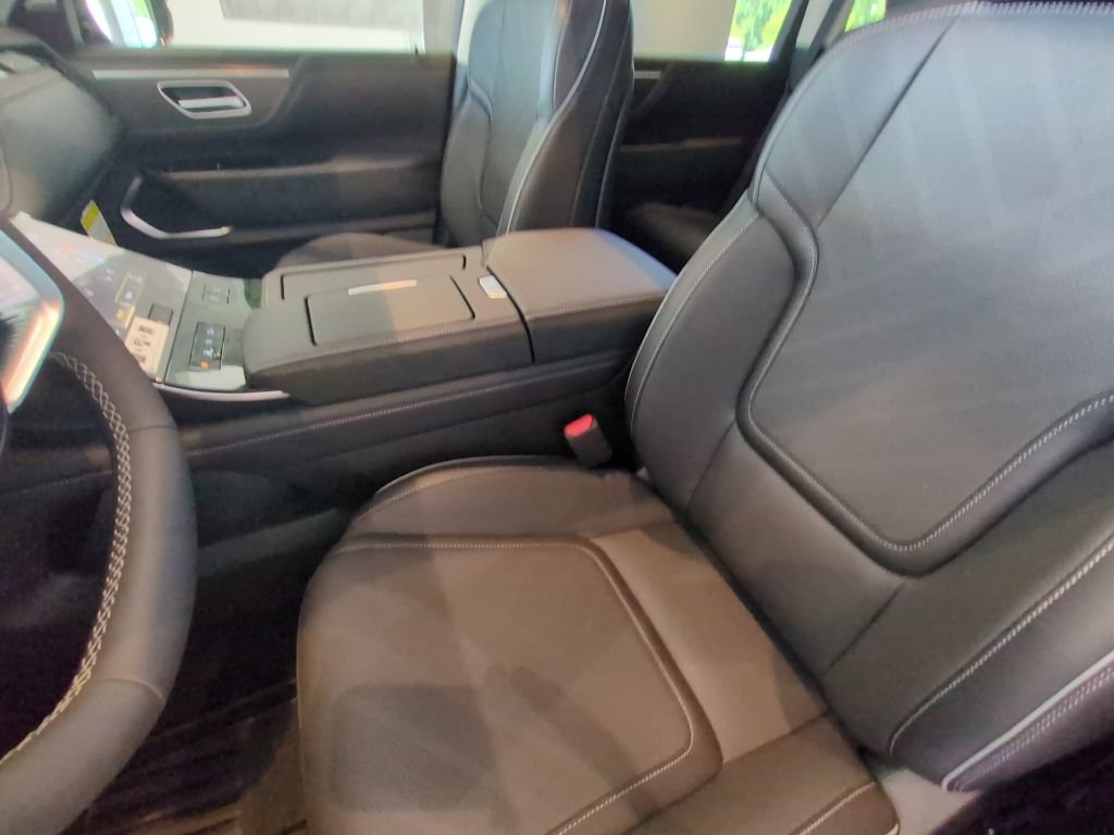New 2027 INFINITI QX80 Luxe RWD image 13