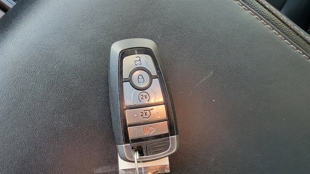 Used 2019 Ford Expedition Platinum image 36