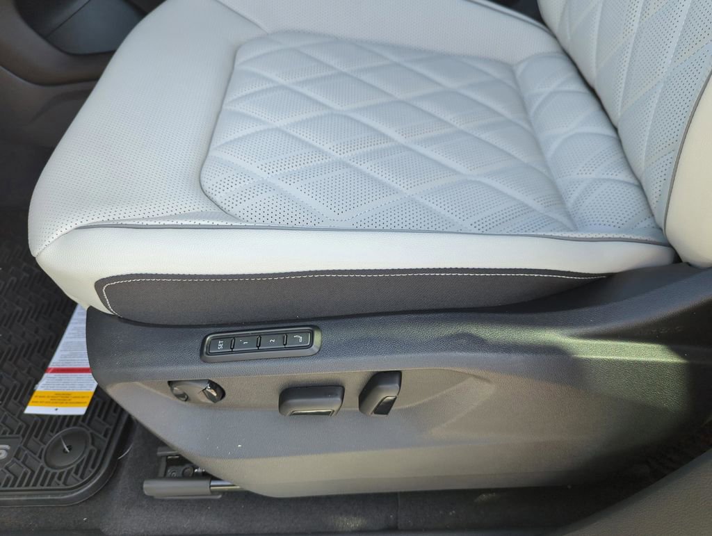 New 2026 Volkswagen Atlas Cross Sport SEL Premium R-Line image 33