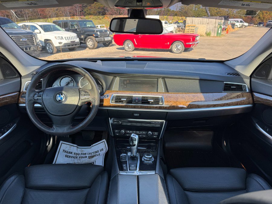 Used 2011 BMW 550i Gran Turismo xDrive image 21
