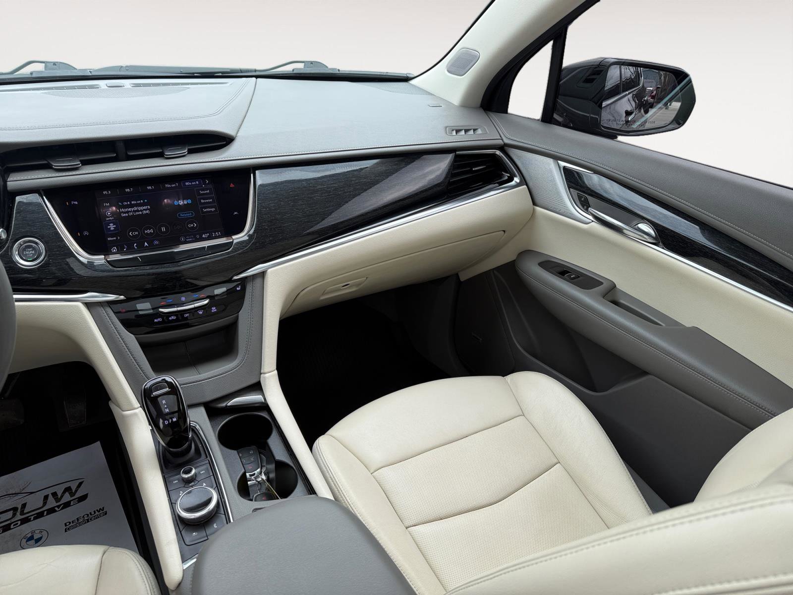 Used 2021 Cadillac XT6 Premium Luxury image 12