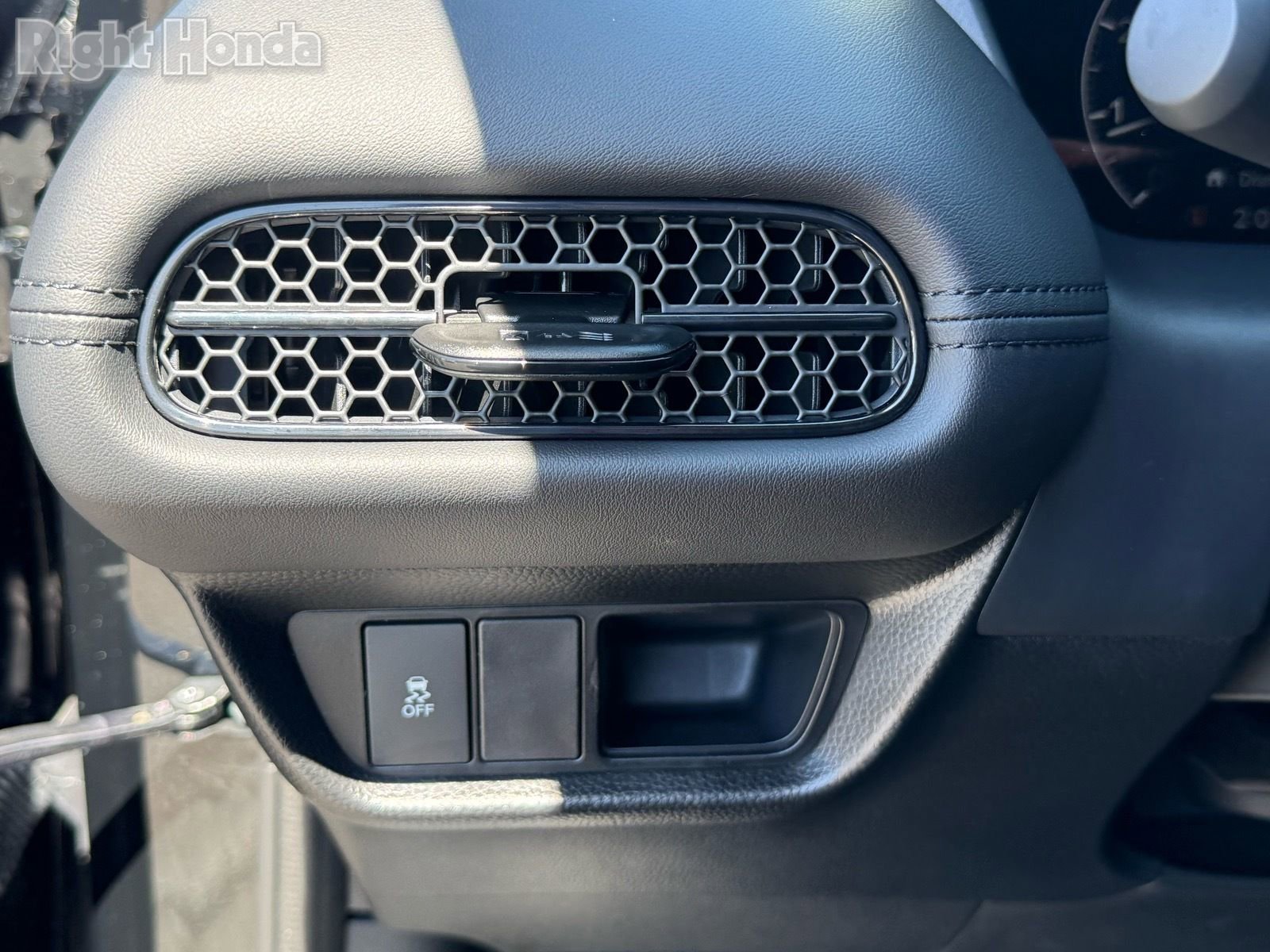 Used 2026 Honda HR-V LX image 15
