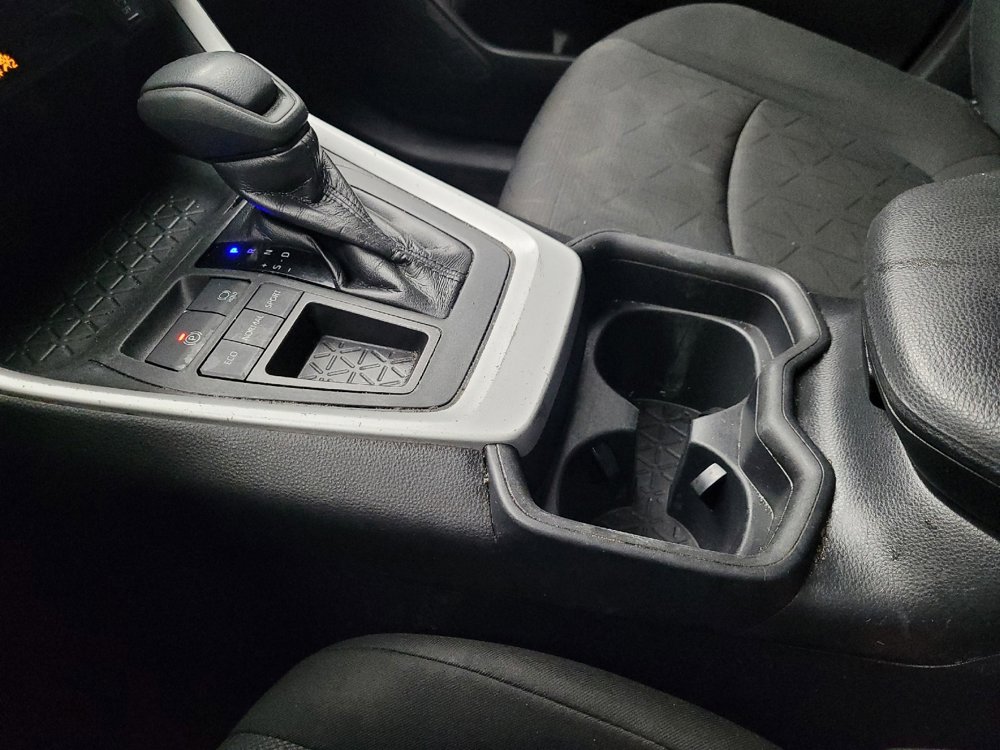 Used 2020 Toyota RAV4 XLE image 26