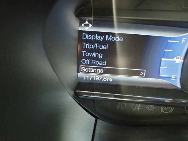 Used 2015 Lincoln Navigator 4WD image 25