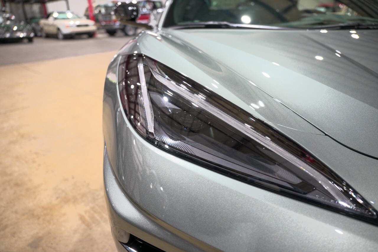 Used 2024 Chevrolet Corvette Stingray Preferred Cpe w/ Z51 Performance Package image 27