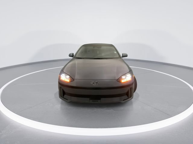 Used 2023 Hyundai Ioniq 6 Limited image 7
