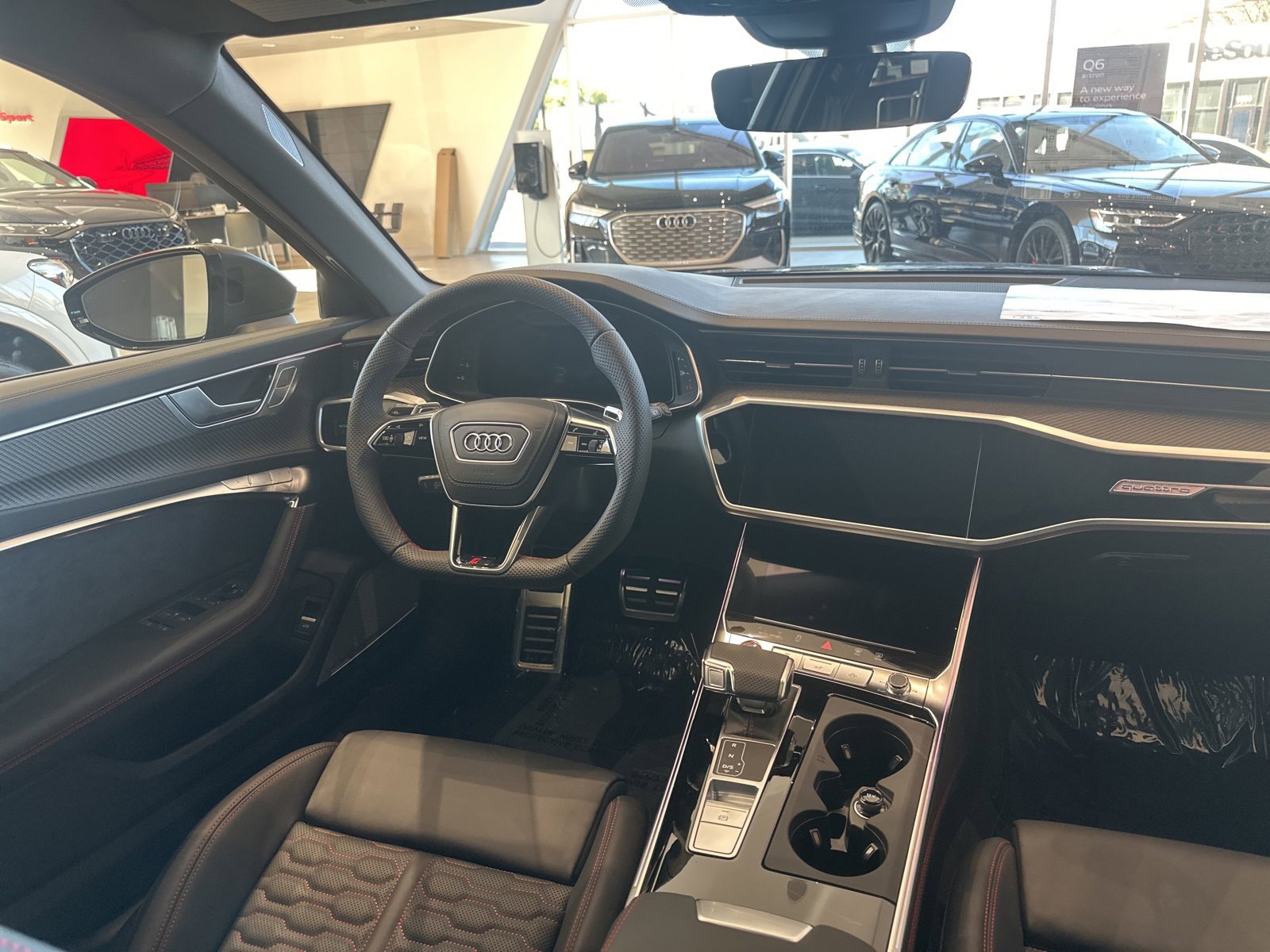 New 2025 Audi RS 6 performance image 13