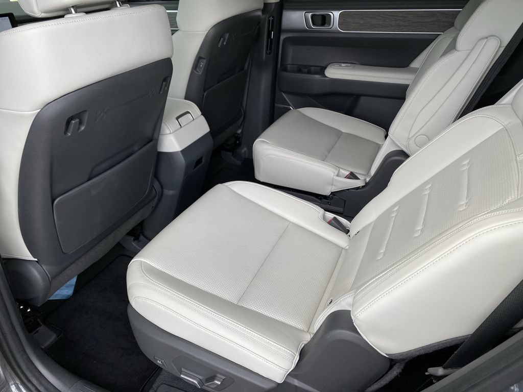 Used 2024 Hyundai Santa Fe Calligraphy FWD image 30