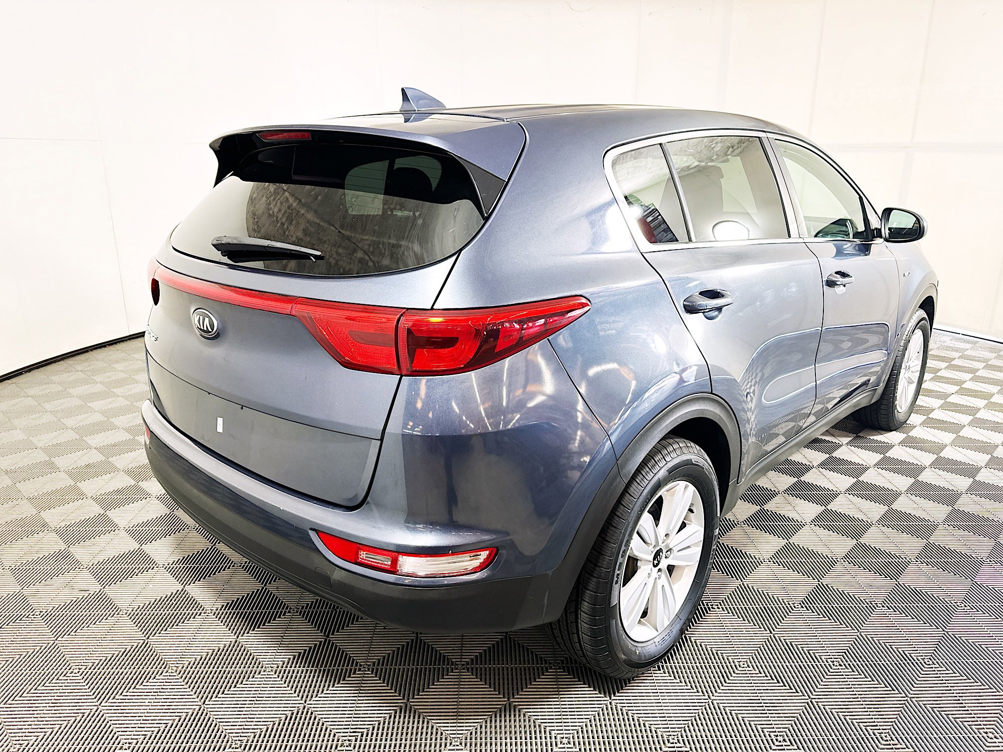 Used 2018 Kia Sportage LX AWD/4WD image 3